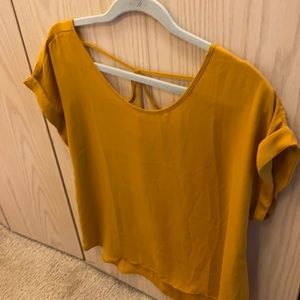 Yellow flow-y top